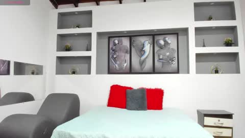 Ambar  online show from January 12, 2026, 11:37 am