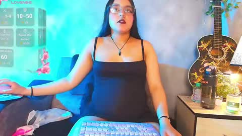 ambardevon_x online show from May 1, 2026, 8:24 pm
