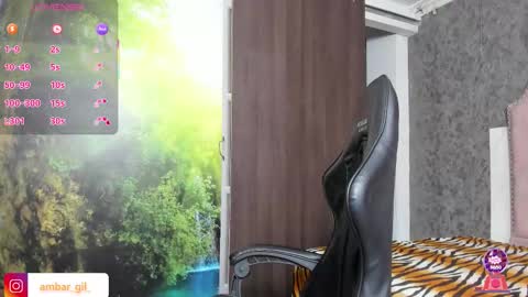 ambargil__ online show from September 9, 2025, 6:13 am