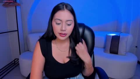 Snapshot of ambarjames_ chatting on October 4, 2025, 12:03 pm Ambar  online show from October 4, 2025, 12:03 pm