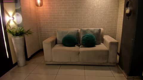Snapshot of ambarjames_ chatting on October 10, 2025, 10:47 am Ambar  online show from October 10, 2025, 10:47 am