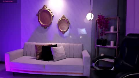 Snapshot of ambarjames_ chatting on October 25, 2025, 11:40 am Ambar  online show from October 25, 2025, 11:40 am