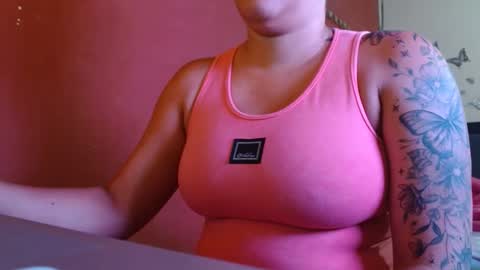 ambarmilf09 online show from September 12, 2025, 5:24 pm