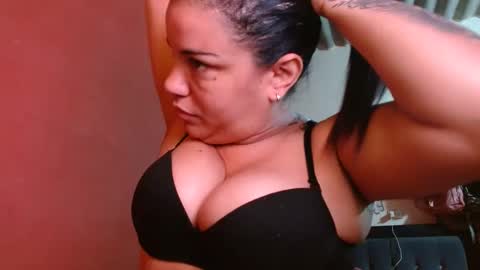 ambarmilf09 online show from October 11, 2025, 3:10 pm