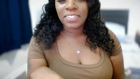 Amoya online show from September 27, 2025, 3:33 am