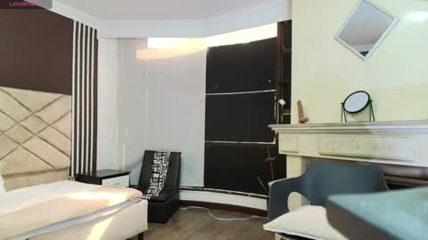 Snapshot of ambaross chatting on December 13, 2024, 7:10 pm Ambar Ross online show from December 13, 2024, 7:10 pm