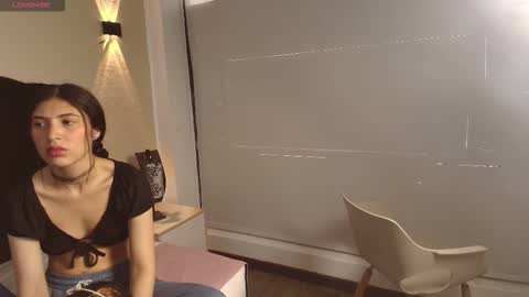 Snapshot of ambaross chatting on September 19, 2025, 7:25 pm Ambar Ross online show from September 19, 2025, 7:25 pm