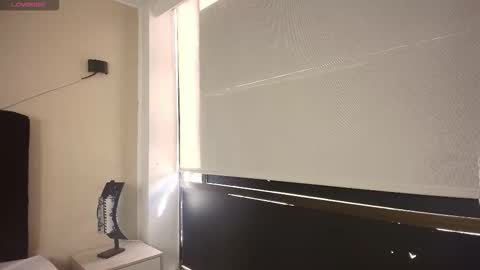 Snapshot of ambaross chatting on September 23, 2025, 1:25 pm Ambar Ross online show from September 23, 2025, 1:25 pm