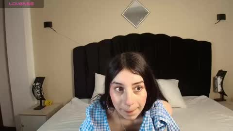 Snapshot of ambaross chatting on October 8, 2025, 1:20 pm Ambar Ross online show from October 8, 2025, 1:20 pm