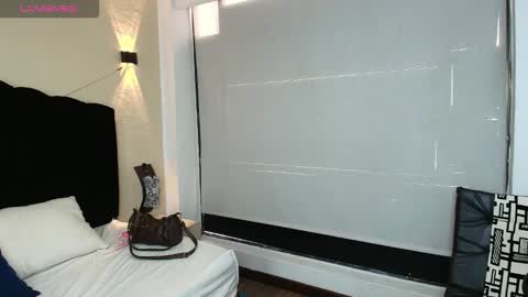 Snapshot of ambaross chatting on October 18, 2025, 7:14 pm Ambar Ross online show from October 18, 2025, 7:14 pm