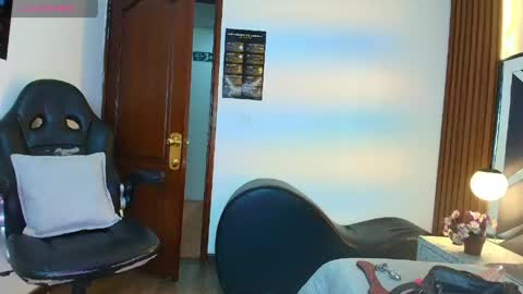 Ambar Ross online show from April 30, 2026, 2:34 pm
