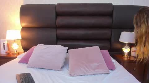 Snapshot of ambarsantany chatting on February 27, 2026, 12:43 am AmbarSantany online show from February 27, 2026, 12:43 am