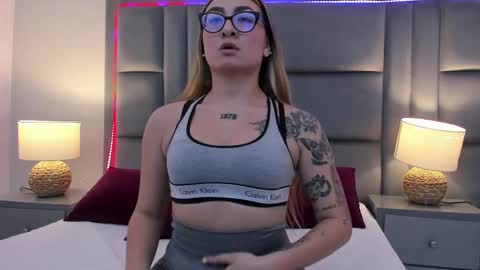 Snapshot of ambarsantany chatting on March 23, 2026, 10:58 pm AmbarSantany online show from March 23, 2026, 10:58 pm