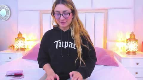 Snapshot of ambarsantany chatting on March 25, 2026, 11:22 pm AmbarSantany online show from March 25, 2026, 11:22 pm