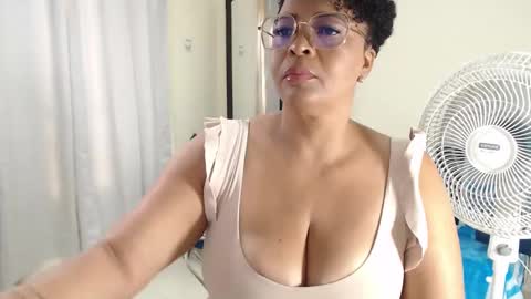 Snapshot of ambarsofhia chatting on February 6, 2025, 8:56 pm Amber Sofhia online show from February 6, 2025, 8:56 pm