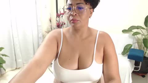 Snapshot of ambarsofhia chatting on February 18, 2025, 9:09 pm Amber Sofhia online show from February 18, 2025, 9:09 pm