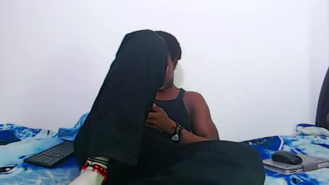 ambartxsex online show from May 9, 2026, 3:45 am