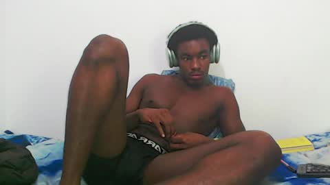 ambartxsex online show from May 13, 2026, 6:33 am