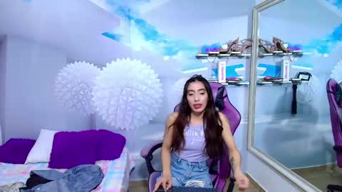 ambel_rose online show from May 13, 2026, 7:06 am