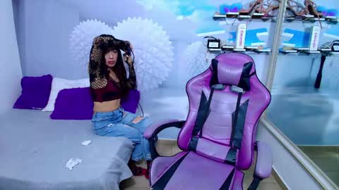 ambel_rose online show from May 16, 2026, 4:09 am