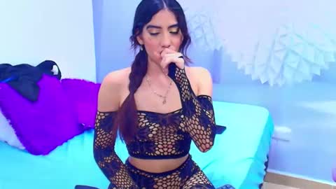 ambel_rose online show from May 20, 2026, 10:38 pm