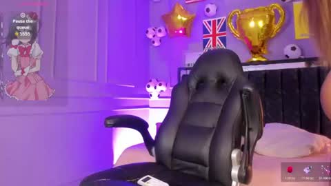 Cody amber online show from June 30, 2026, 1:23 pm
