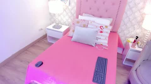 amber  ferrera online show from February 18, 2026, 7:43 pm