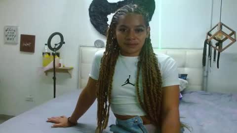 Snapshot of amber__s chatting on September 21, 2025, 2:29 pm Amber online show from September 21, 2025, 2:29 pm