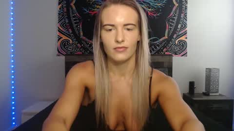 Amber online show from September 22, 2025, 1:46 pm