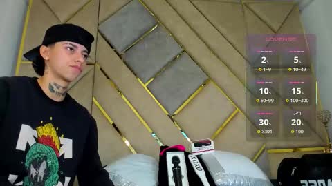 Snapshot of amber_adams_ chatting on October 21, 2025, 4:08 pm Amber  online show from October 21, 2025, 4:08 pm