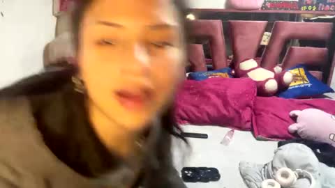 Snapshot of amber_bailey01 chatting on June 26, 2026, 12:04 am Luu online show from June 26, 2026, 12:04 am