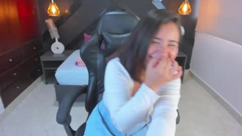 A M B E R online show from September 16, 2025, 12:28 pm