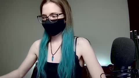 Amber non-nude model online show from January 7, 2025, 2:42 am