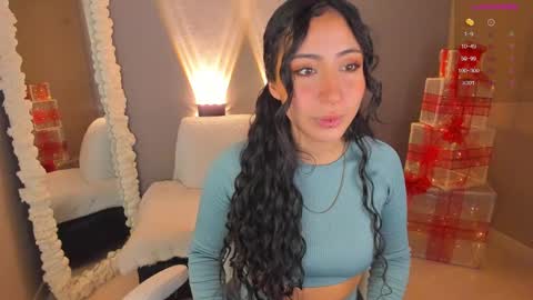 amber_curly online show from December 30, 2024, 4:29 pm
