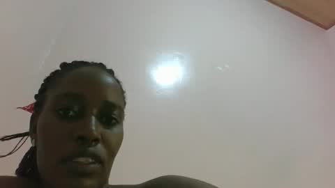 Snapshot of amber_cutie2 chatting on November 1, 2025, 7:27 pm amber_cutie2 online show from November 1, 2025, 7:27 pm
