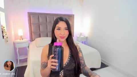 Snapshot of amber_ink chatting on September 16, 2025, 8:32 pm amber_ink online show from September 16, 2025, 8:32 pm