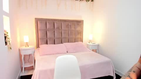 Snapshot of amber_ink chatting on September 30, 2025, 7:52 pm amber_ink online show from September 30, 2025, 7:52 pm