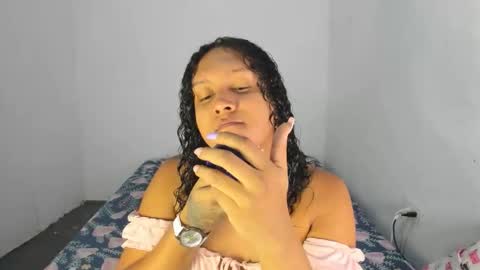 Snapshot of amber_lee20 chatting on October 5, 2025, 8:18 pm LUISA online show from October 5, 2025, 8:18 pm