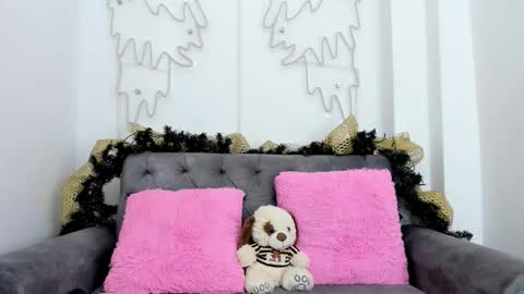 Snapshot of amber_martinezz chatting on December 31, 2024, 11:20 am ammber online show from December 31, 2024, 11:20 am