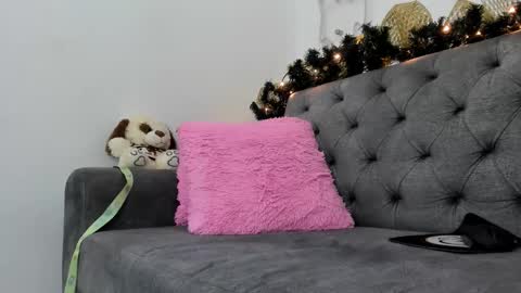 Snapshot of amber_martinezz chatting on December 31, 2024, 2:25 pm ammber online show from December 31, 2024, 2:25 pm