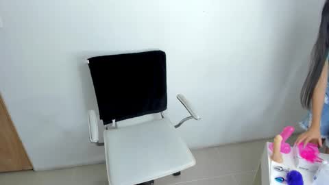 Snapshot of amber_martinezz chatting on February 26, 2025, 12:03 pm ammber online show from February 26, 2025, 12:03 pm