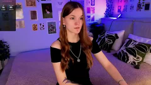 Snapshot of amber_rogerss chatting on June 3, 2026, 5:43 am Amber online show from June 3, 2026, 5:43 am