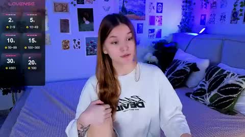 Snapshot of amber_rogerss chatting on June 5, 2026, 7:03 am Amber online show from June 5, 2026, 7:03 am