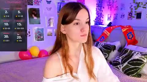 Snapshot of amber_rogerss chatting on June 22, 2026, 5:37 am Amber online show from June 22, 2026, 5:37 am