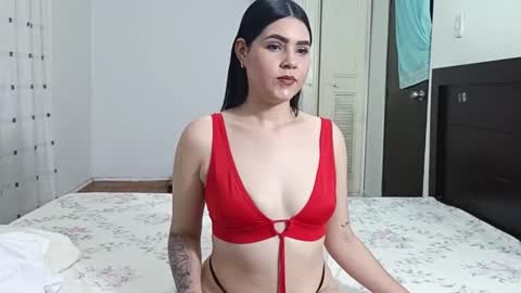 Snapshot of amber_soe chatting on October 26, 2025, 12:05 am Amber online show from October 26, 2025, 12:05 am