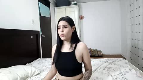 Snapshot of amber_soe chatting on October 28, 2025, 2:04 am Amber online show from October 28, 2025, 2:04 am