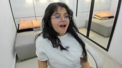 Snapshot of amber_storrm chatting on October 26, 2025, 3:34 am amber online show from October 26, 2025, 3:34 am