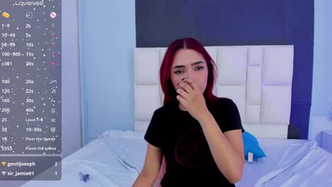 Amber Baker  online show from December 13, 2024, 5:54 pm