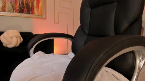 Snapshot of amberfarrell chatting on October 30, 2025, 1:29 am Amber online show from October 30, 2025, 1:29 am