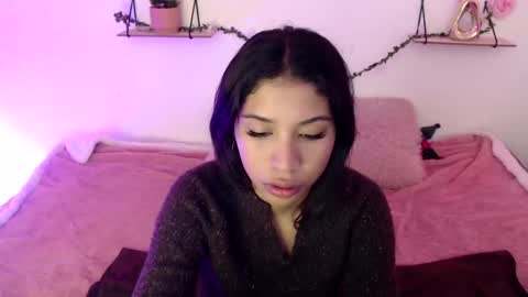 Amber Jeong online show from December 24, 2024, 5:55 pm